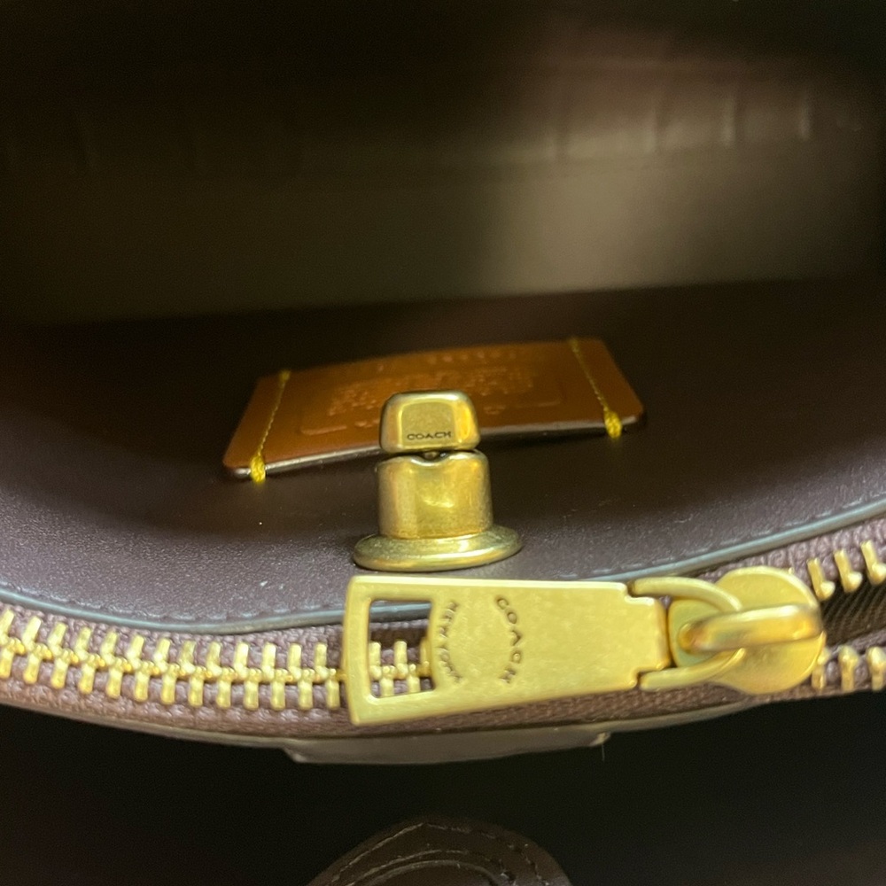 Coach Willow Tote Ice Purple crocodile embossed leather crossbody purse ￼ - Picture 13 of 16